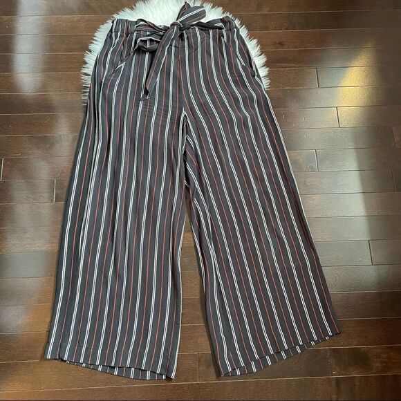 Aritzia Wilfred Faun wide leg crop pant - Picture 6 of 13